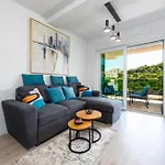 Apartment Vista *